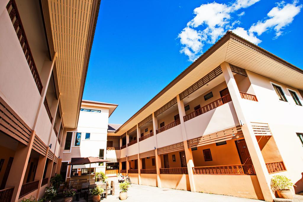 Banlanna Hotel Lampang Ngoại thất bức ảnh