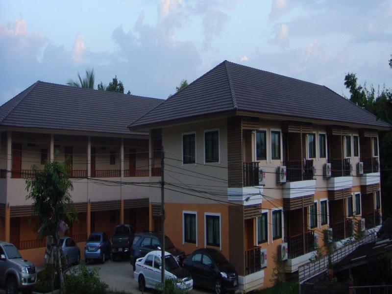 Banlanna Hotel Lampang Ngoại thất bức ảnh