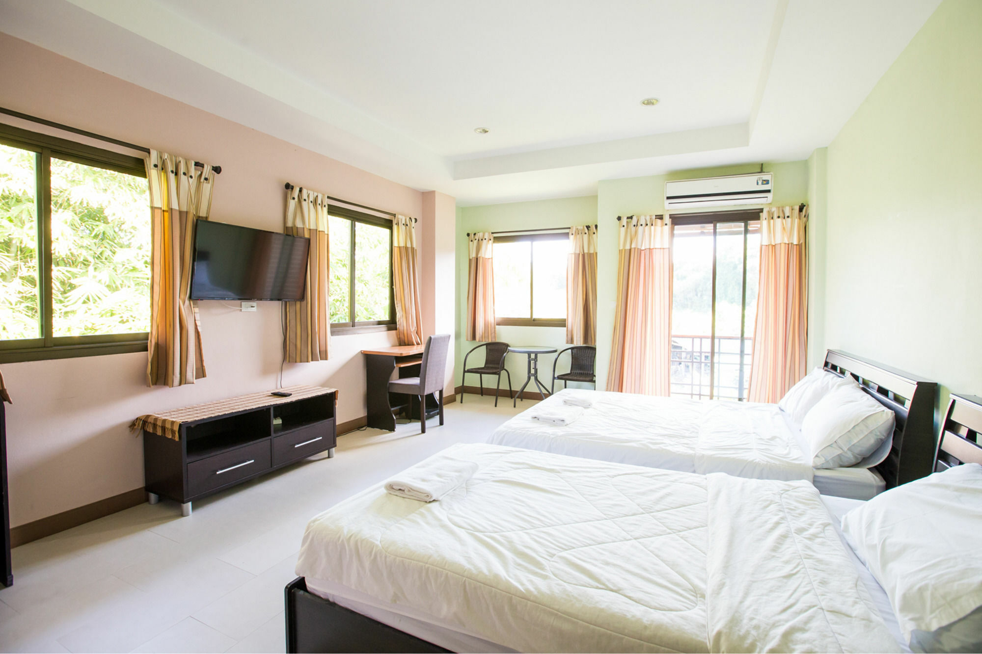Banlanna Hotel Lampang Ngoại thất bức ảnh